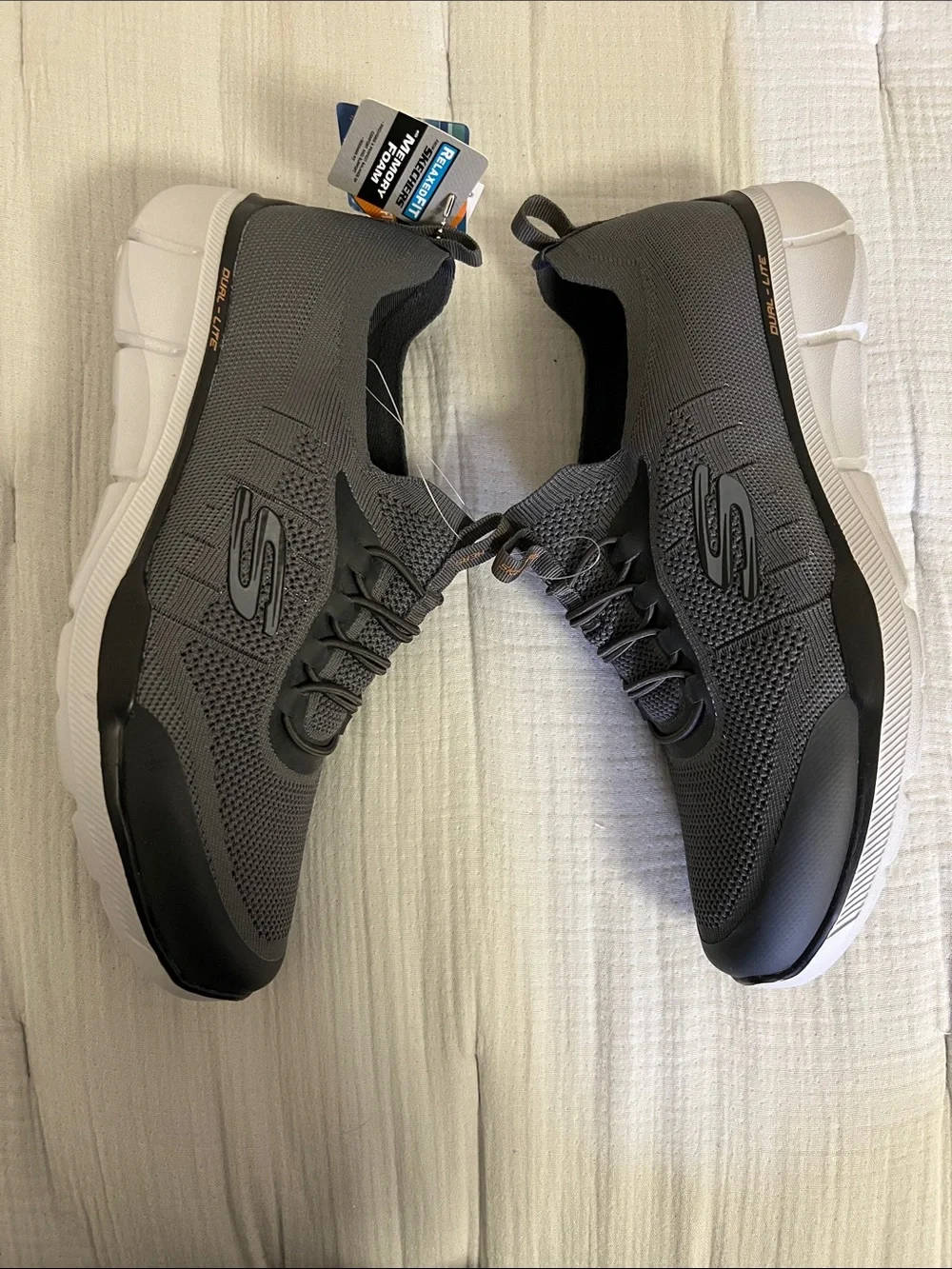 Sketchers relaxed fit memory foam sneakers men’s 12